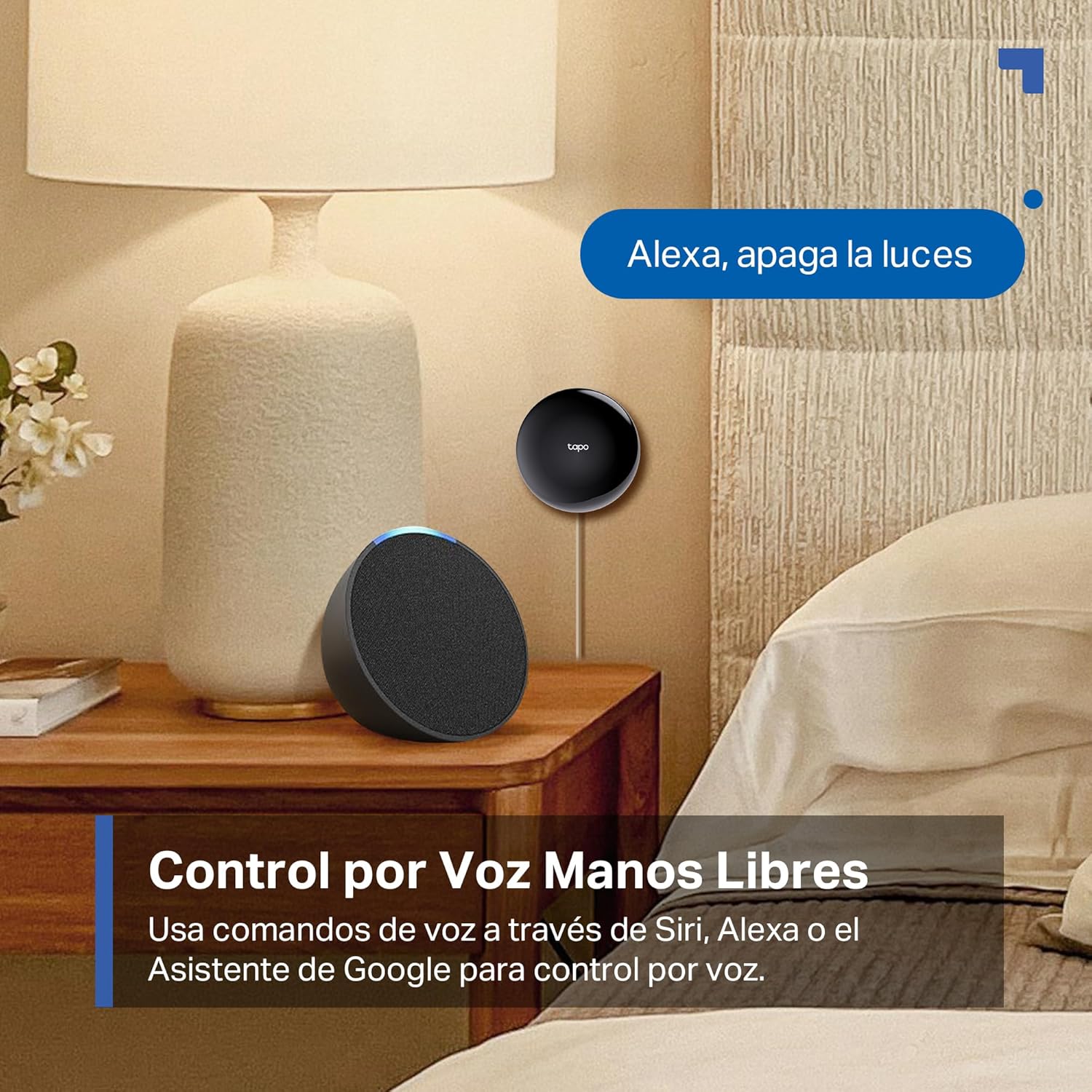 Hub Tapo H110 montado en pared ejecutando comandos de voz manos libres con altavoz inteligente.