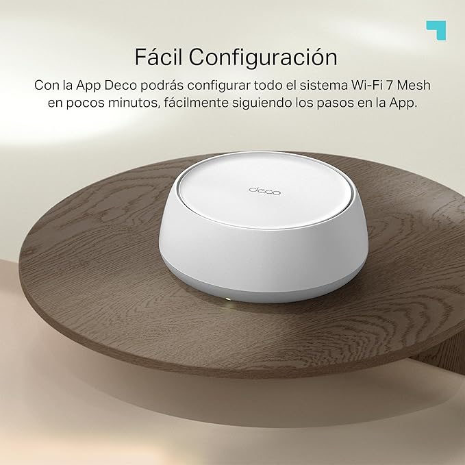 Unidad TP-Link Deco BE3600 en superficie de madera representando la configuración fácil mediante la app Deco.